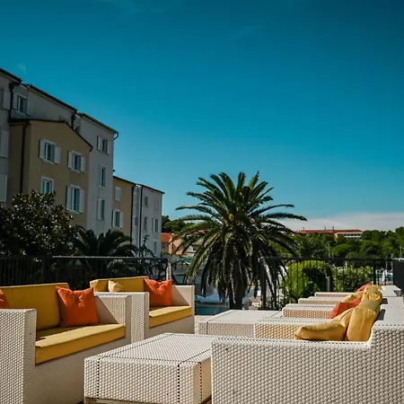 Hotel International 3*