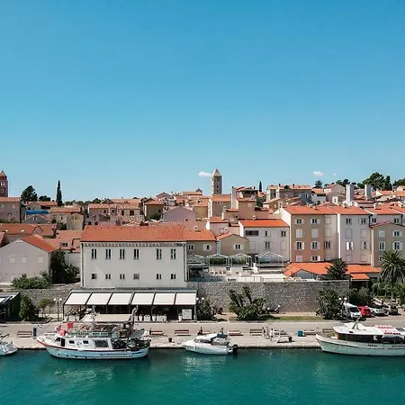 Hotel International 3*