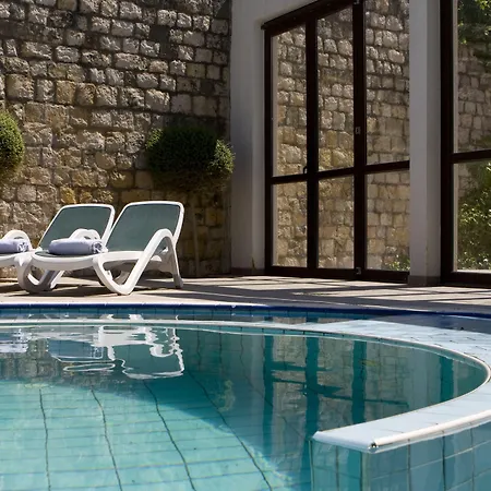 International Hotel 3*