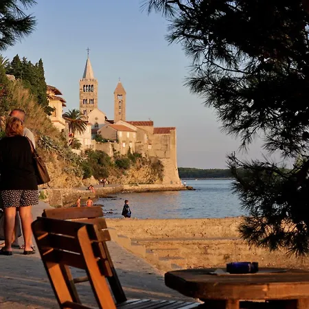 Hotel International 3*