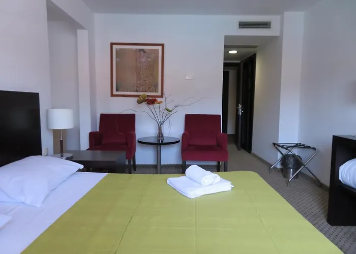 International Hotel 3*