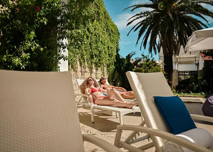 Hotel International Rab Town