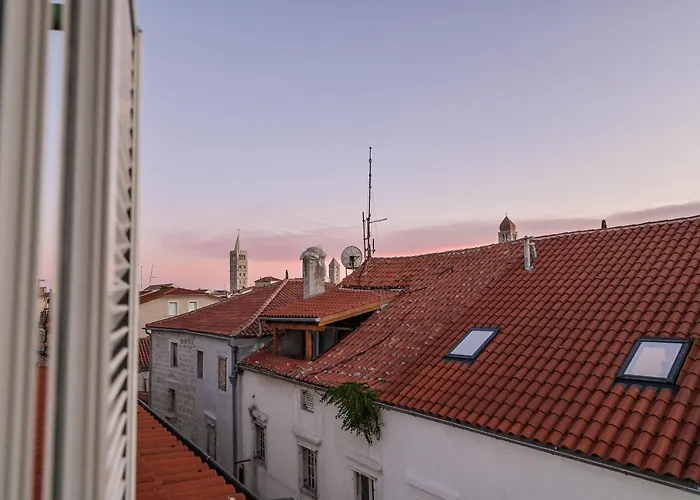Hotel International Rab Town