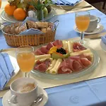 International Hotel 3*