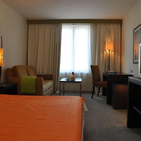 International Hotel 3*