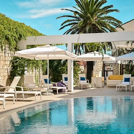 International Hotel