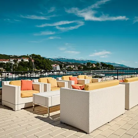 Hotel International 3*