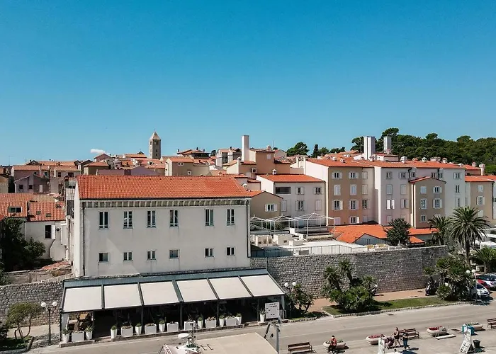 International Szálloda