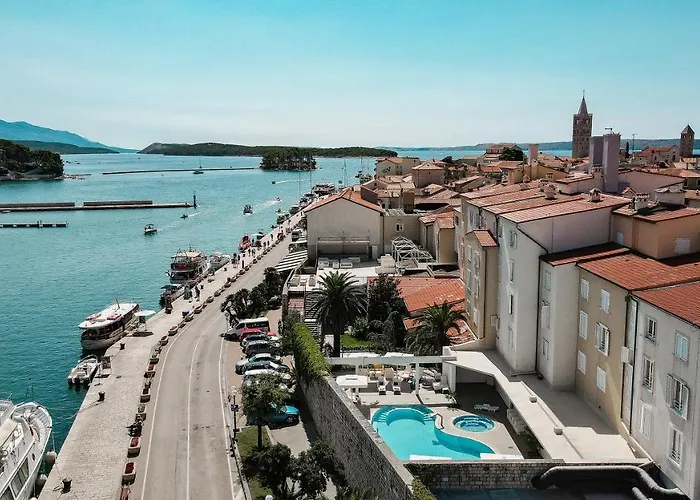 Szálloda International Rab Town