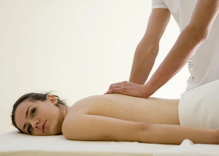 Szálloda International Rab Town